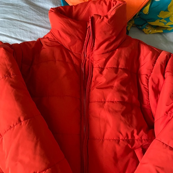 Red puffer jacket - Picture 4 of 5